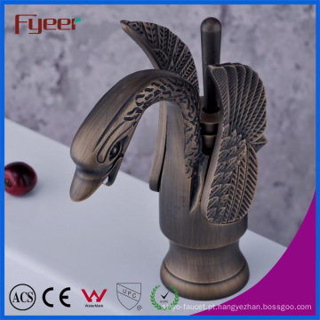 Faucet da bacia do cisne de Fyeer Blackened